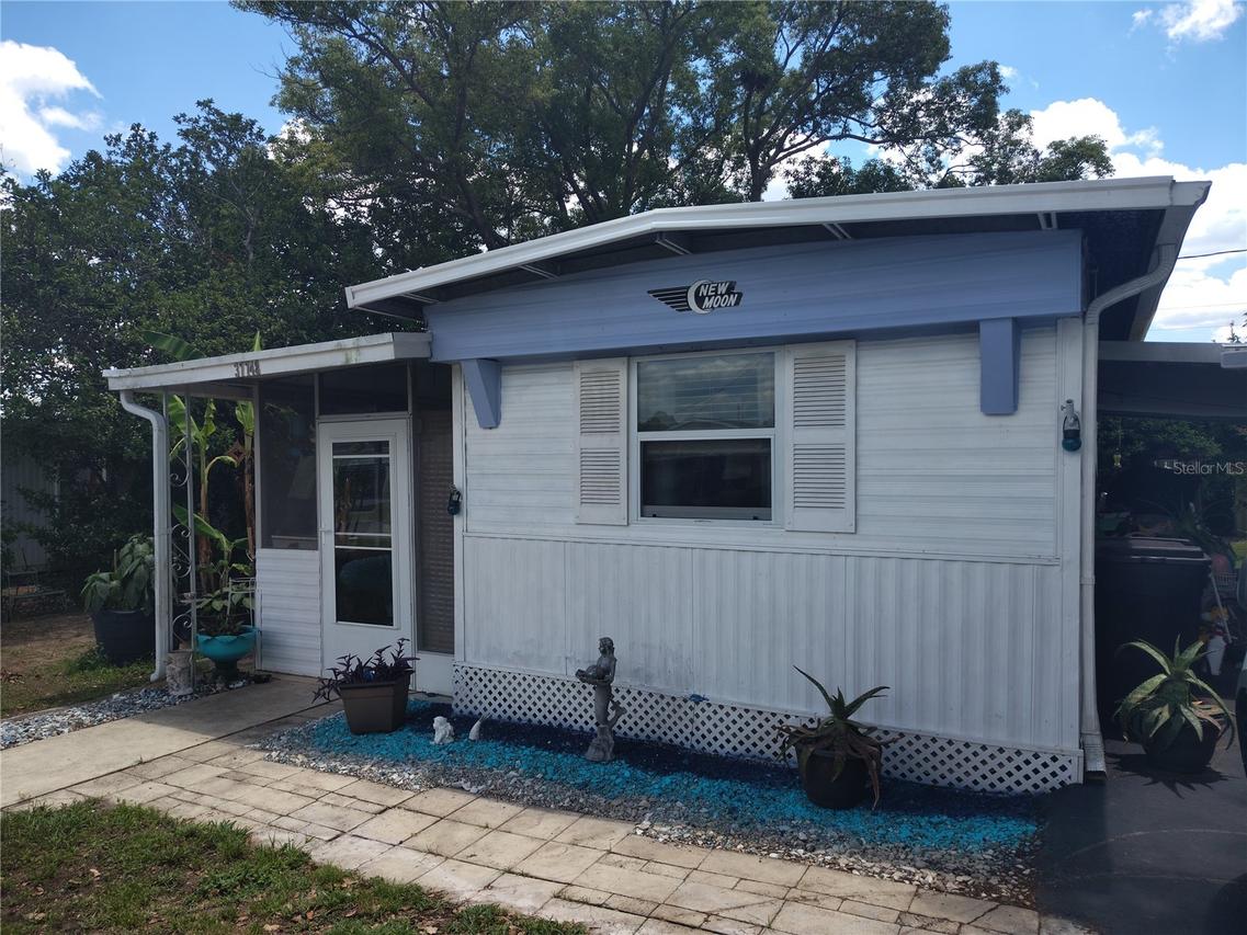 37748 Markland Ave., Zephyrhills, FL 33542