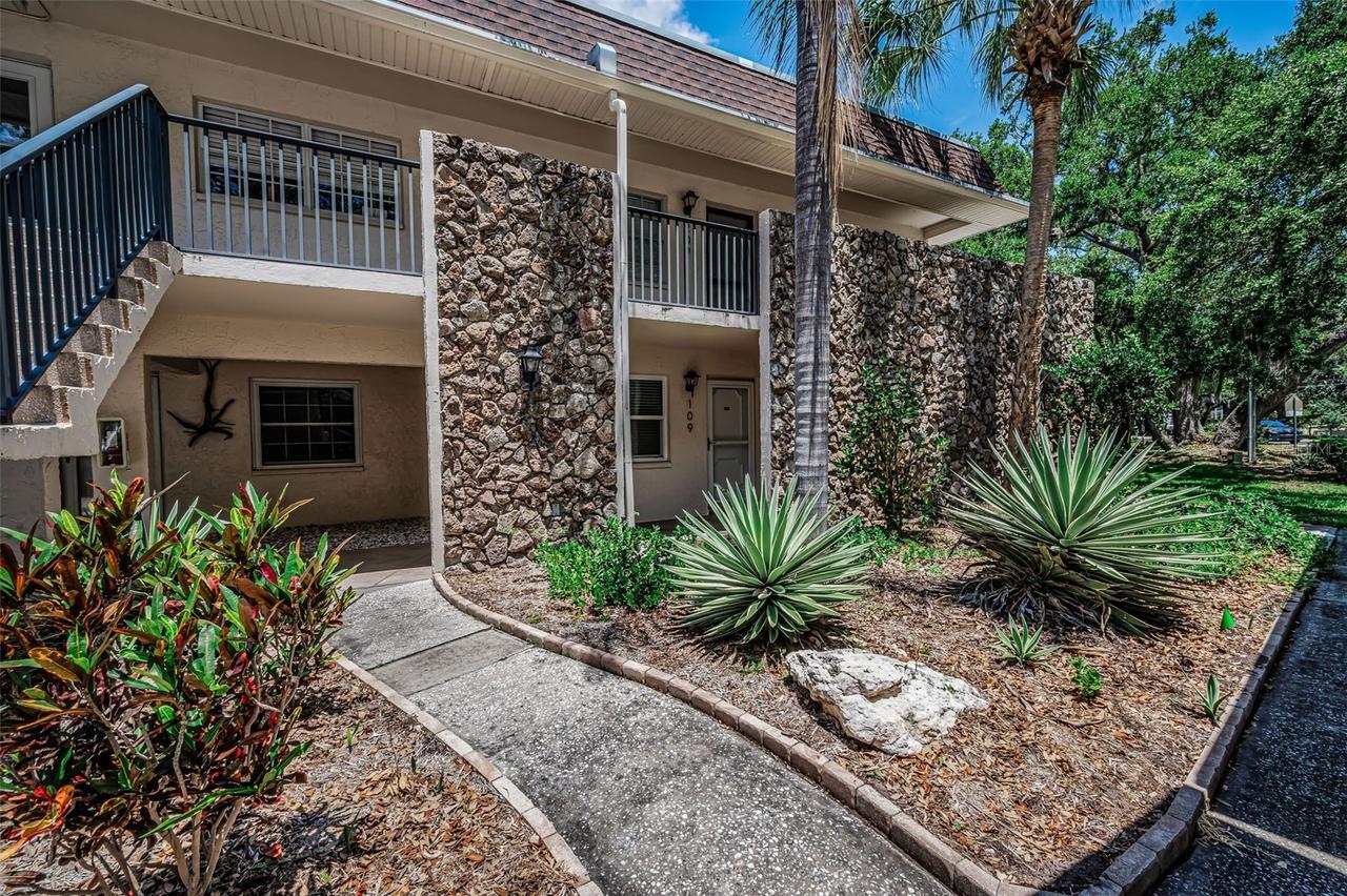 820 Patricia Ave. #109, Dunedin, FL 34698