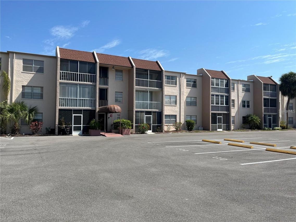 519 Albee Farm Rd. #110, Venice, FL 34285
