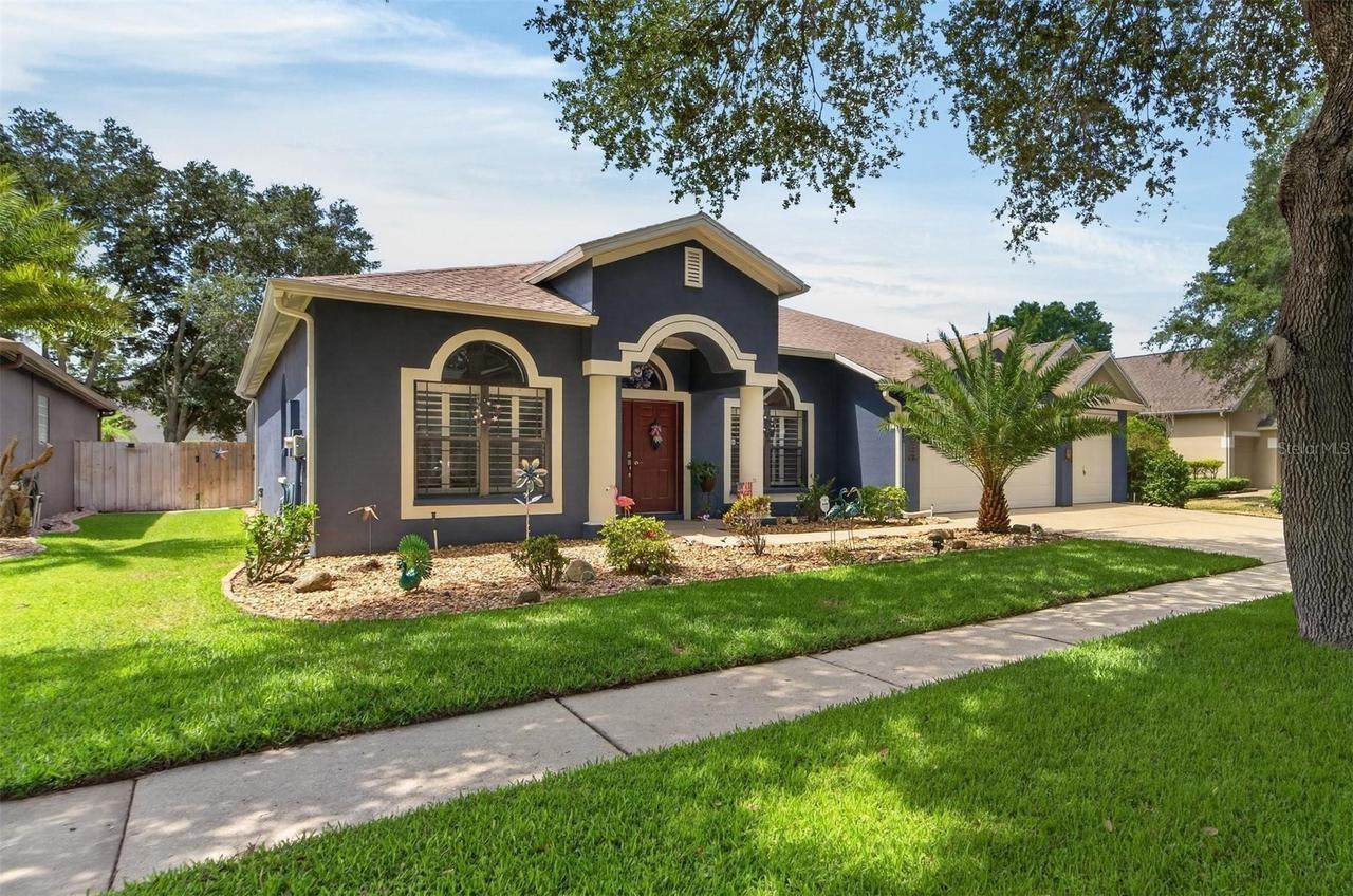 2819 Laurel Leaf Dr., Valrico, FL 33594