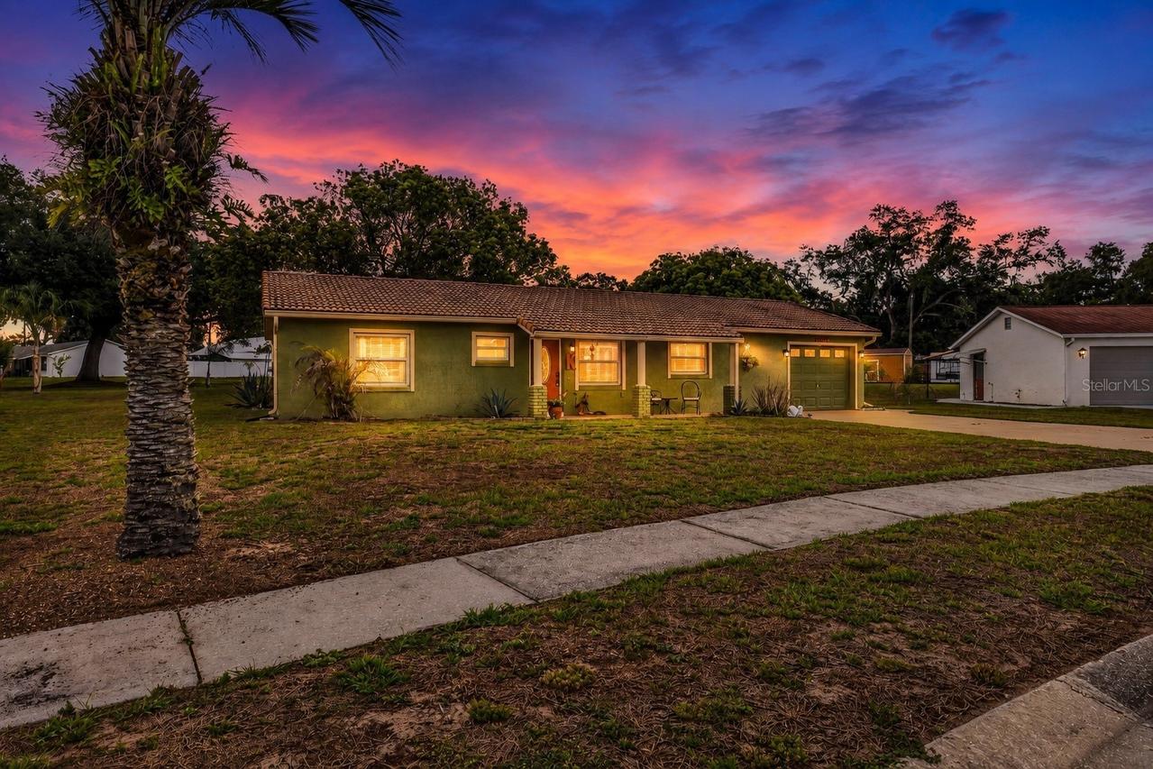 8429 Jacqueline Ct., Zephyrhills, FL 33541