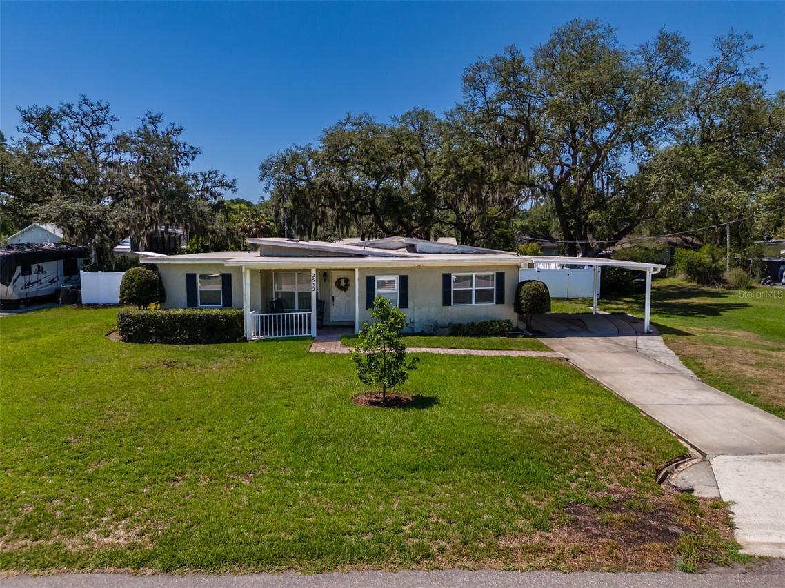 2532 Lake Ellen Ln., Tampa, FL 33618