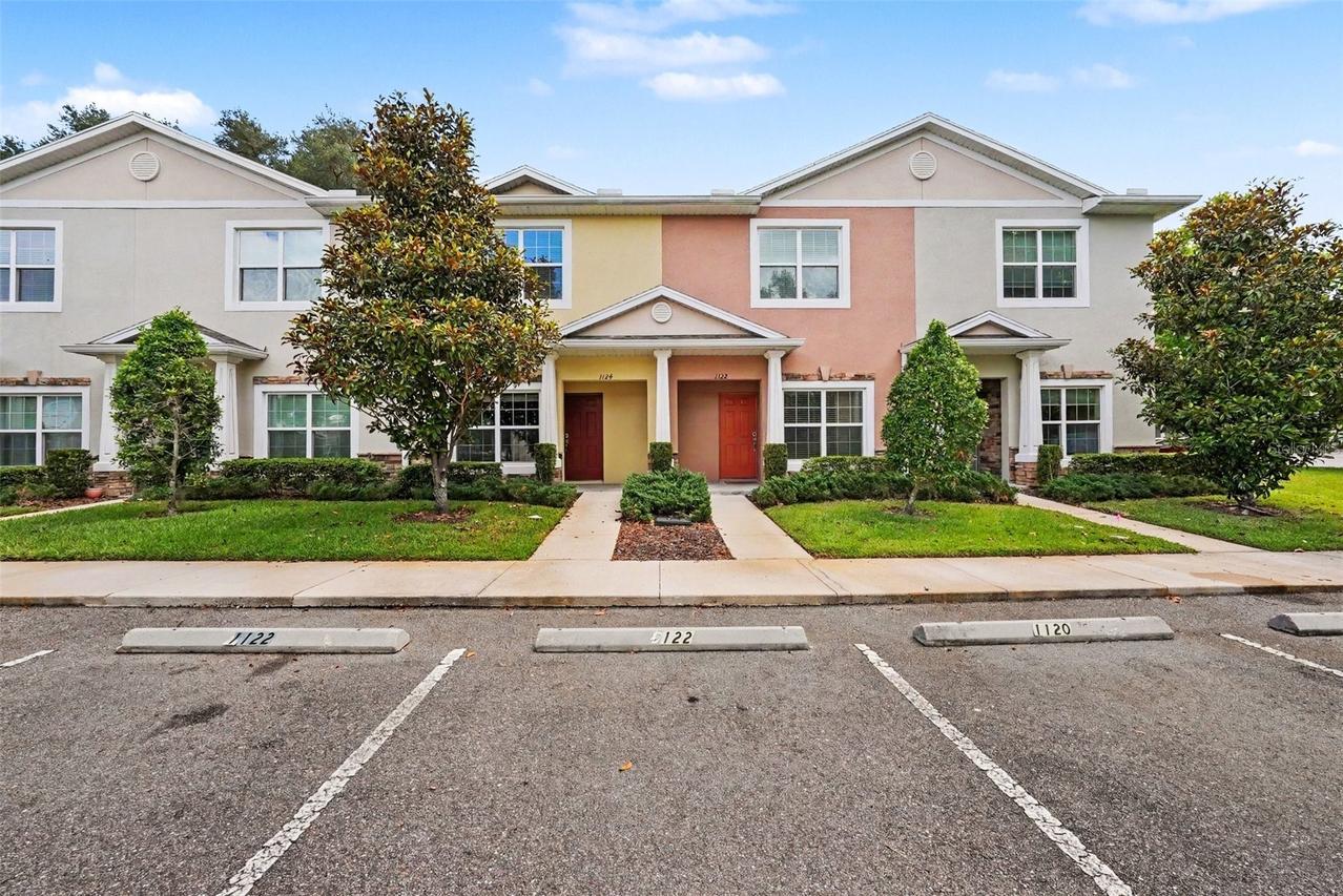 1124 Hillhurst Dr., Wesley Chapel, FL 33543