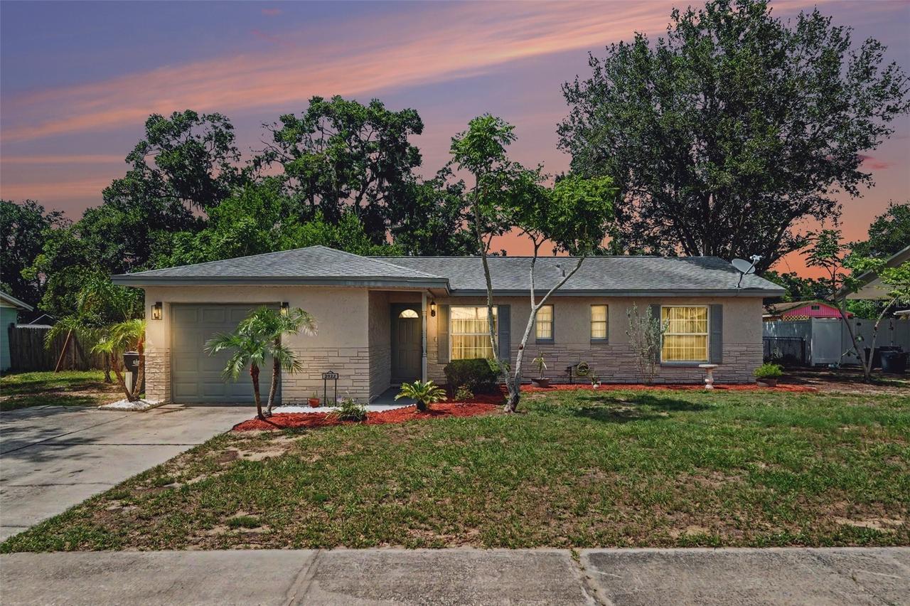 2022 Lance Ct., Dover, FL 33527