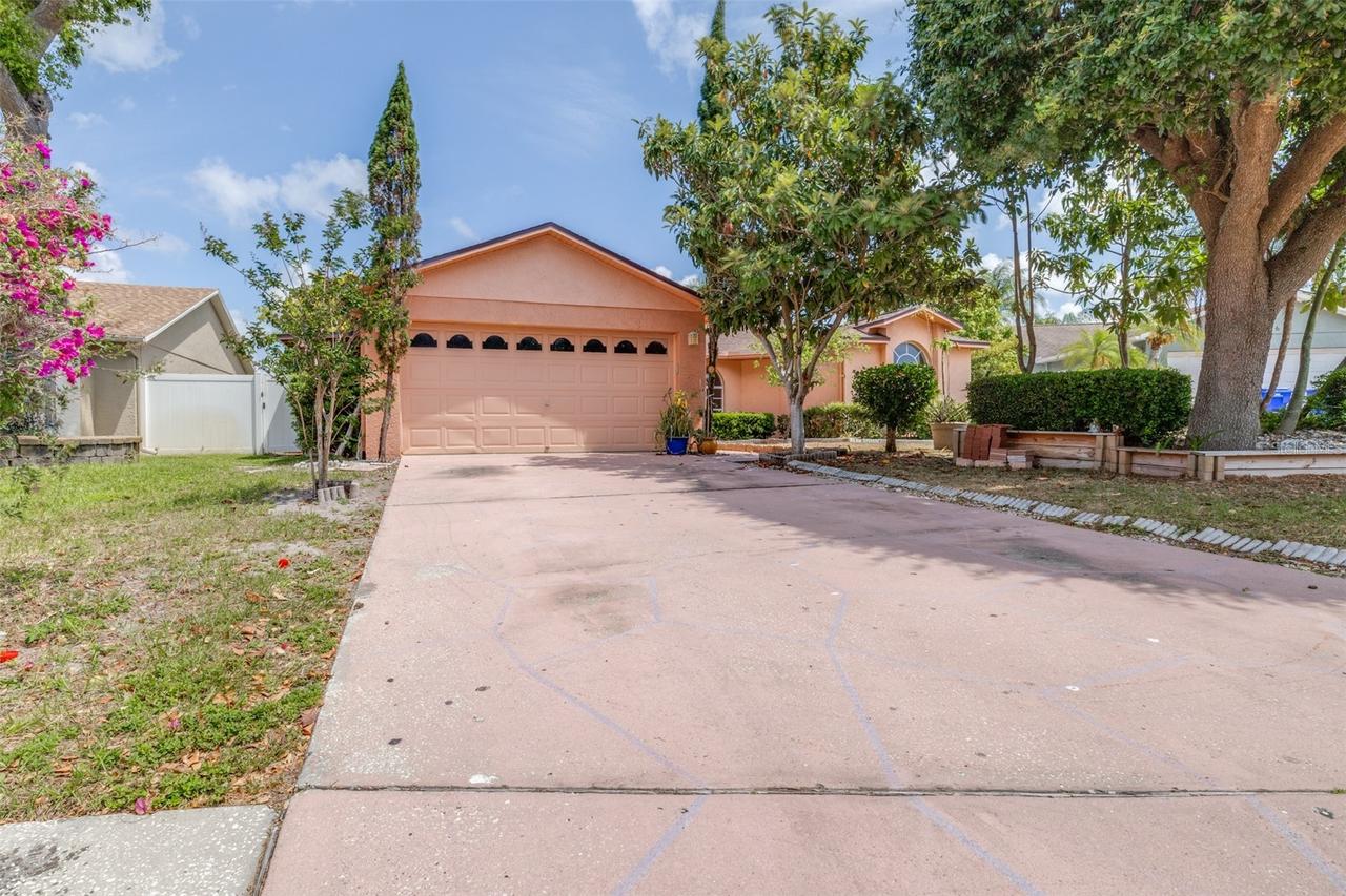 2538 Countryside Pines Dr., Clearwater, FL 33761