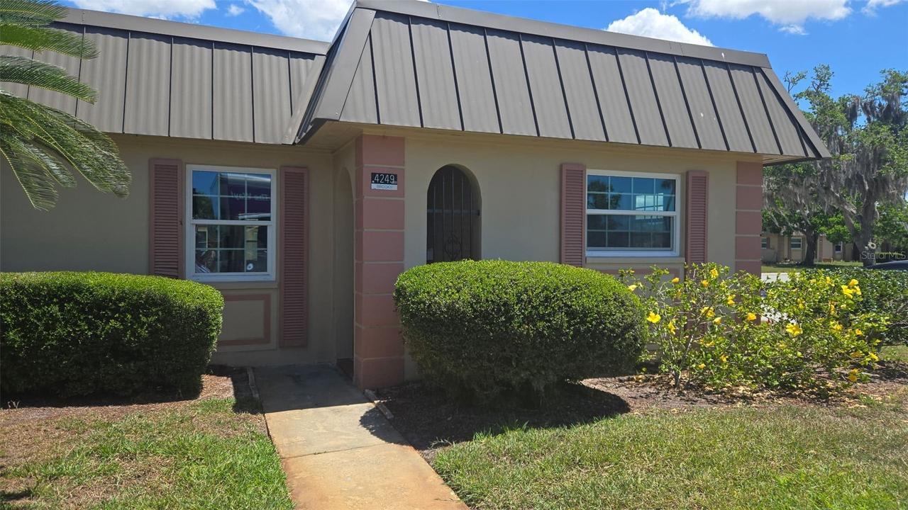 4249 Stratford Dr., New Port Richey, FL 34652