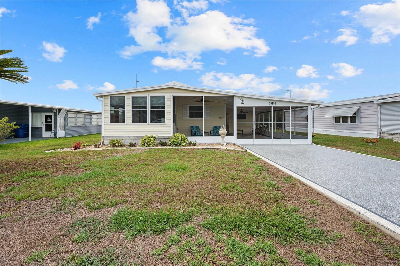 36650 Dina Dr., Zephyrhills, FL 33542