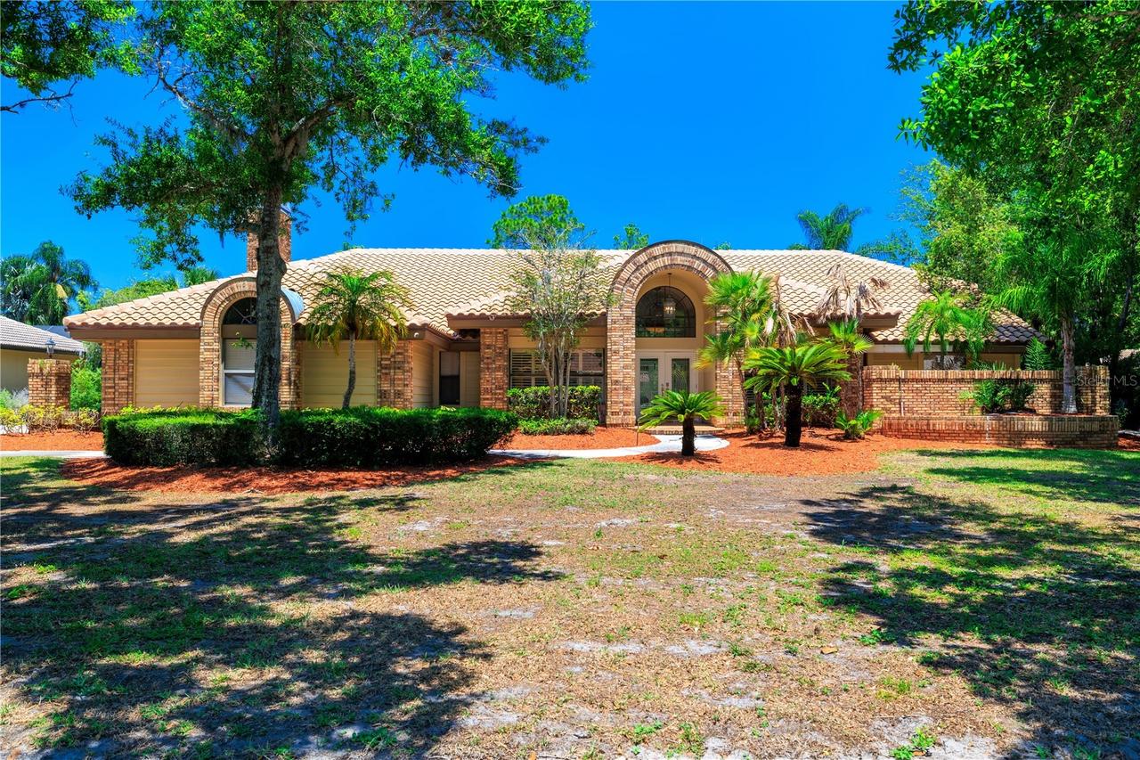 1611 Hampton Ln., Safety Harbor, FL 34695