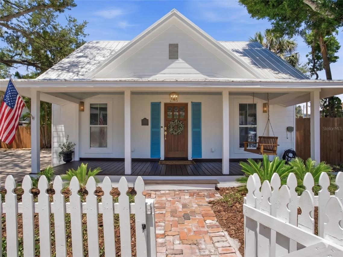 7003 S West Shore Blvd., Tampa, FL 33616