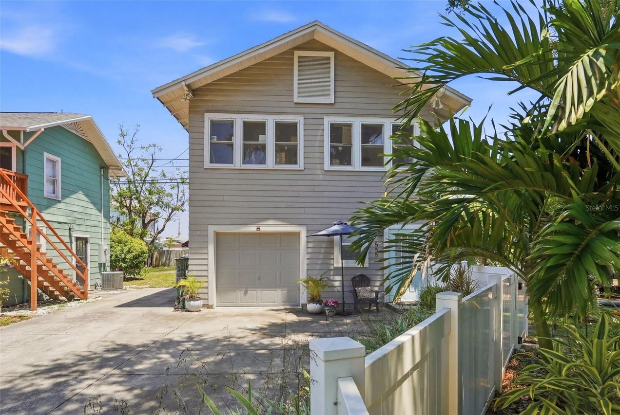 855 28th Ave., St Petersburg, FL 33704
