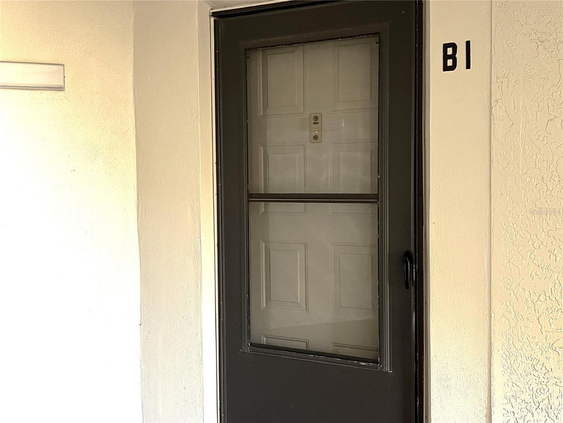 2655 Pine Ridge Way #B1, Palm Harbor, FL 34684