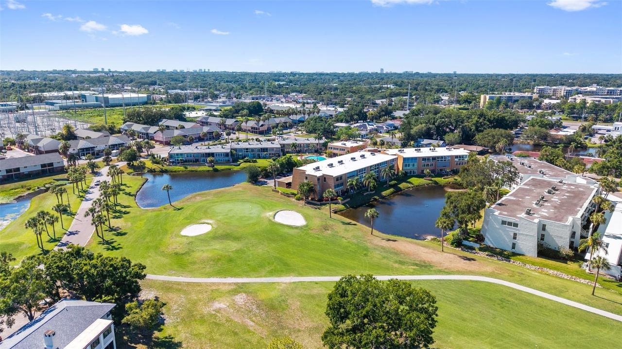 225 Country Club Dr. #B221, Largo, FL 33771