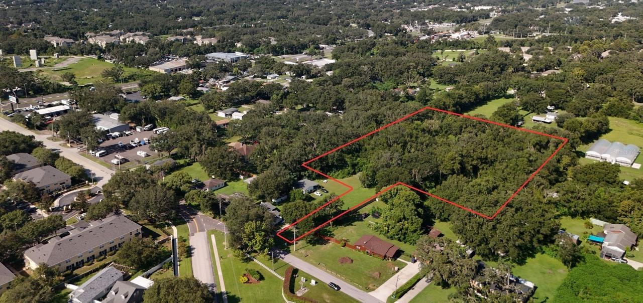 224 Old Mulrennan Rd., Valrico, FL 33594