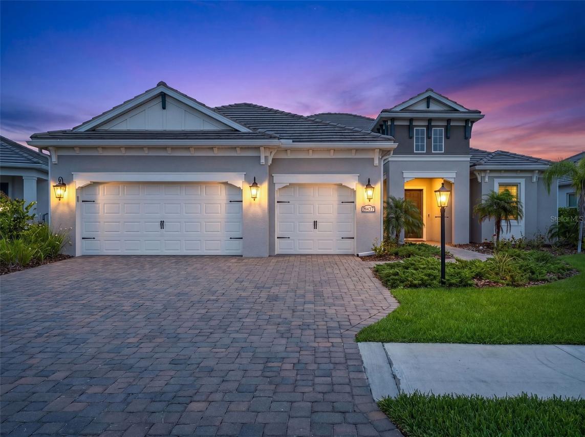 21297 Holmes Cir., Venice, FL 34293