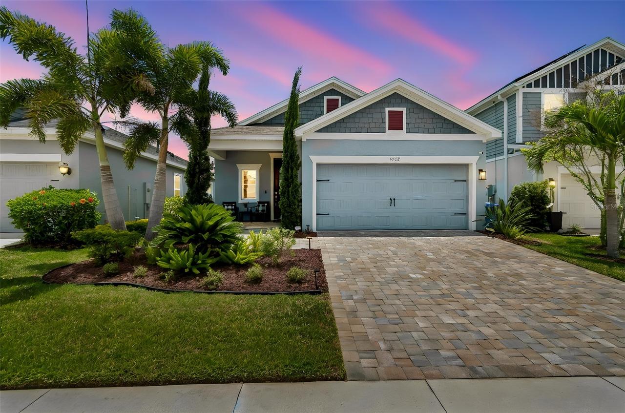 5722 Silver Sun Dr, Apollo Beach, FL 33572