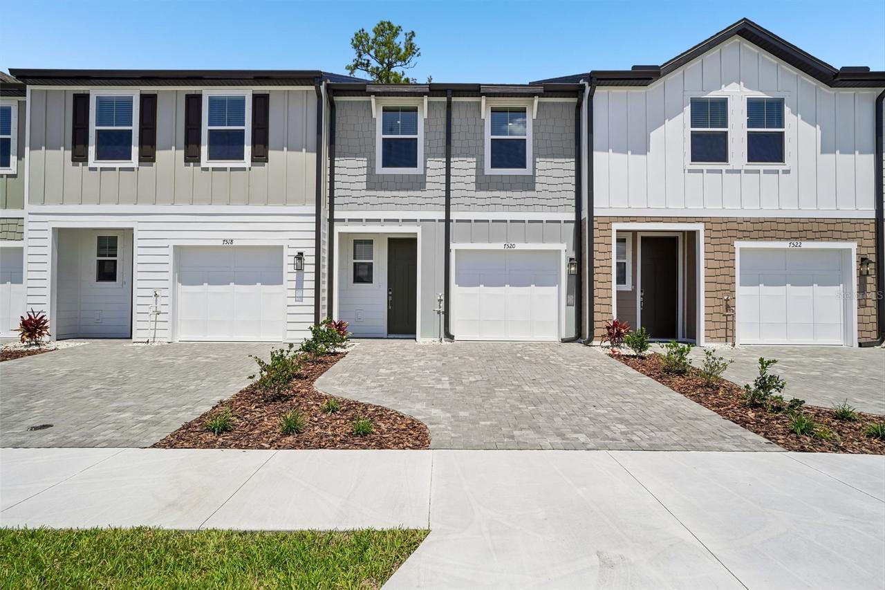 7520 Deer Valley Circle, Tampa, FL 33635