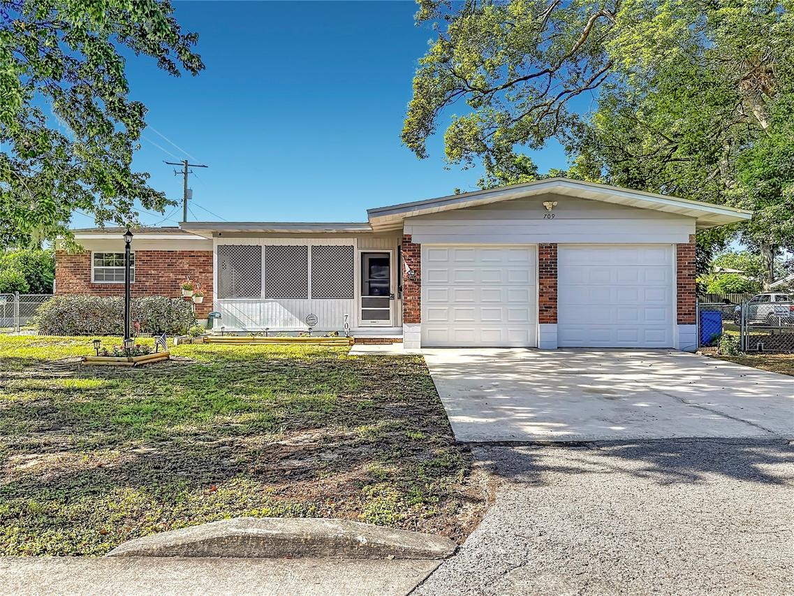 709 E Morgan St., Brandon, FL 33510