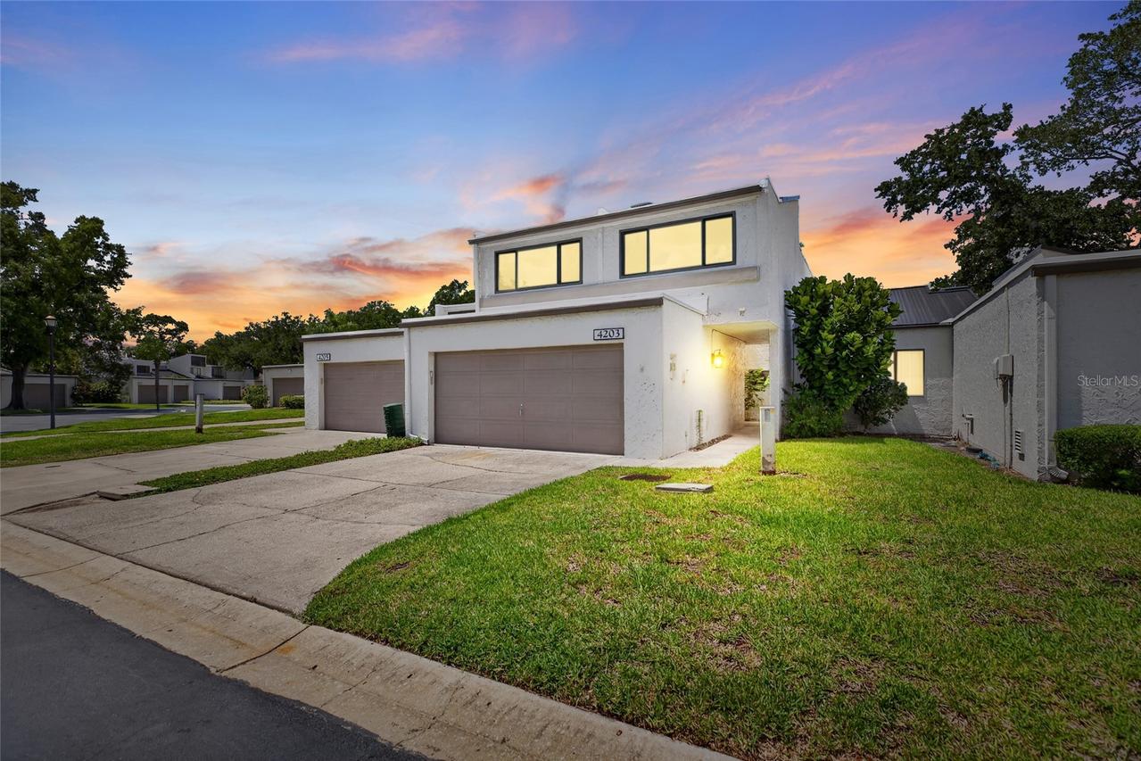 4203 Fairway Run, Tampa, FL 33618