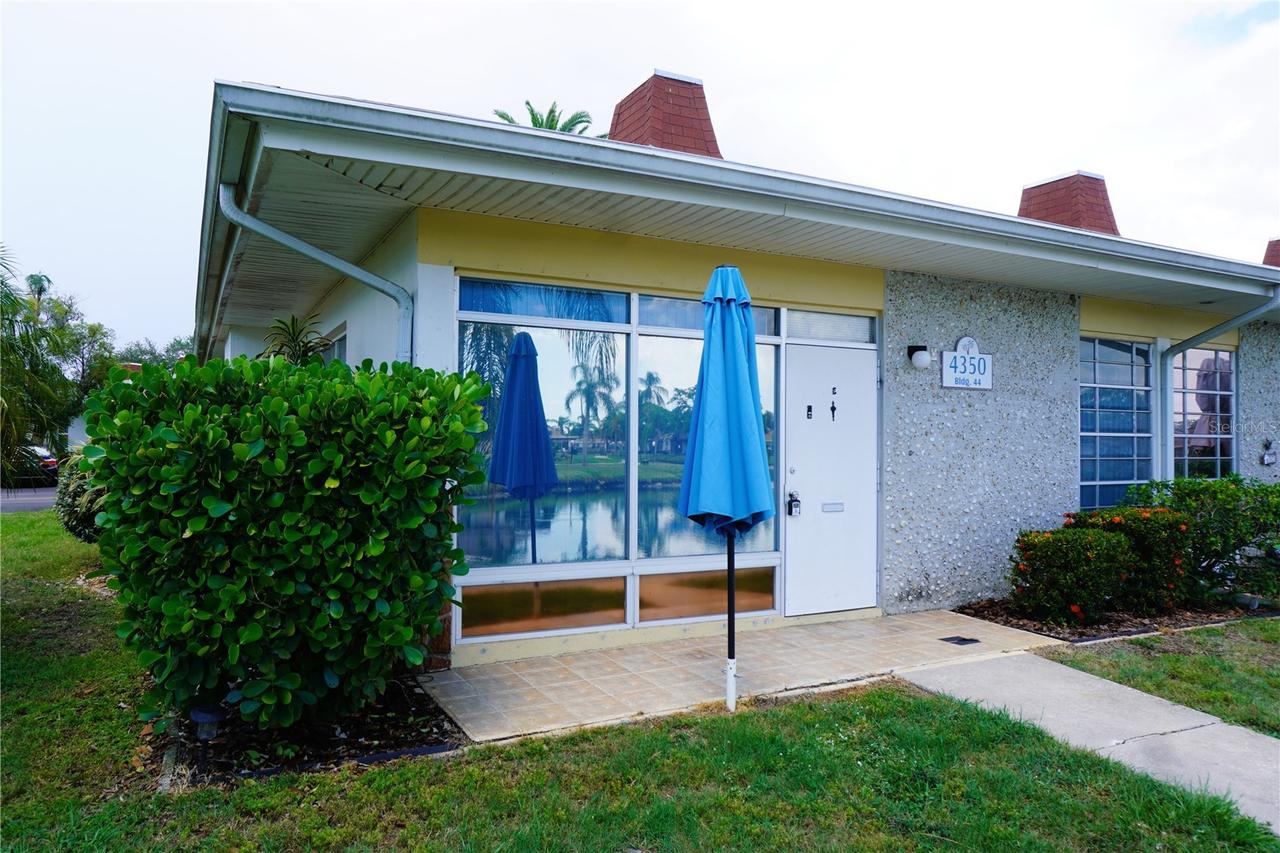 4350 Tahitian Gardens Cir. #E, Holiday, FL 34691
