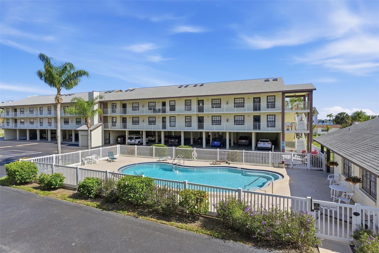 340 Causeway Blvd. #107, Dunedin, FL 34698