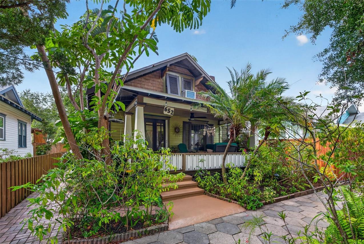 652 8th Ave., St Petersburg, FL 33701