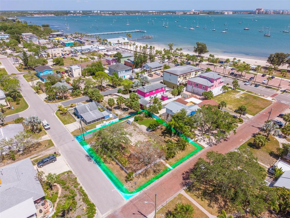 3102 57th St., Gulfport, FL 33707