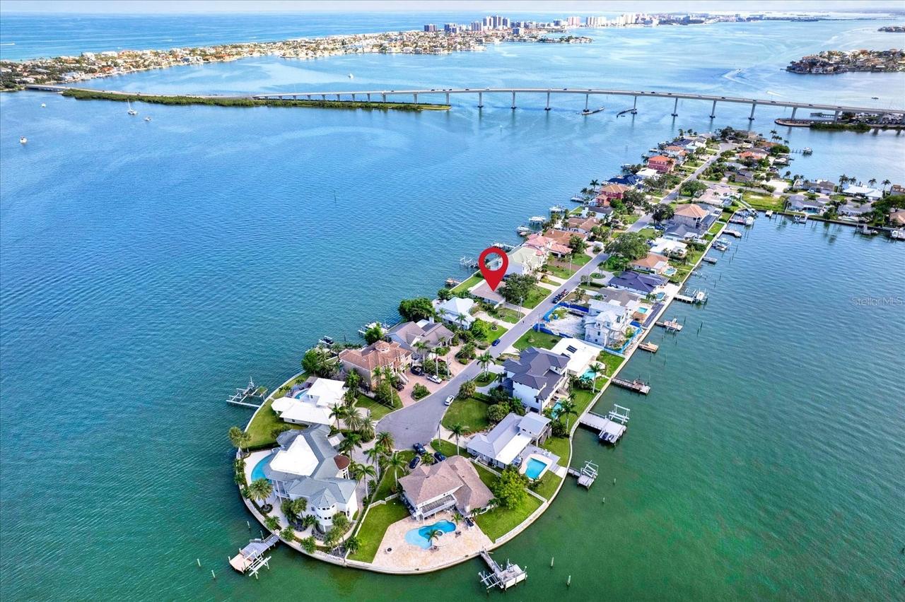 218 Driftwood Ln., Largo, FL 33770