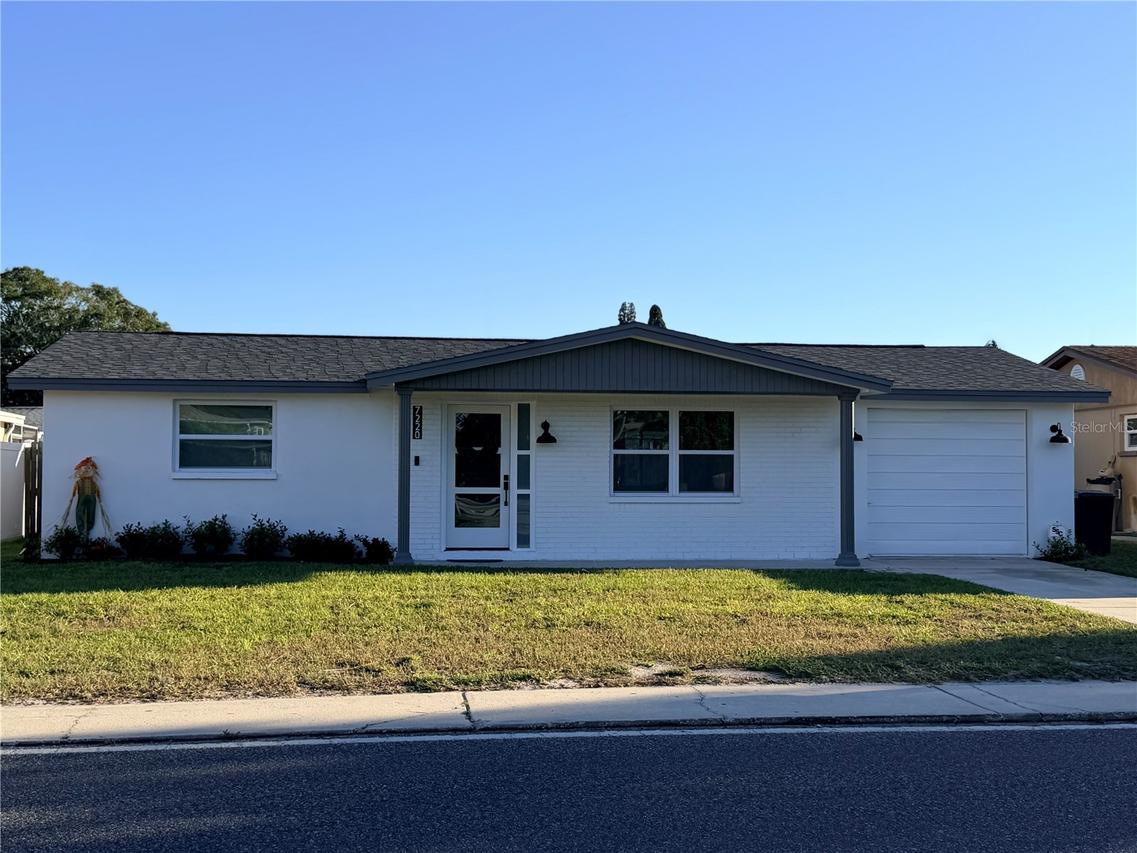 7220 Fox Hollow Dr., Port Richey, FL 34668