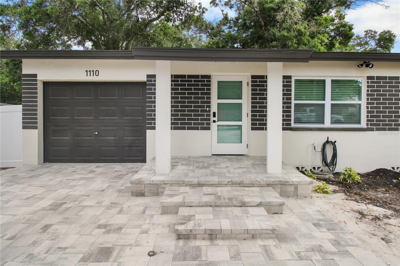 1110 1st Ave., Largo, FL 33770