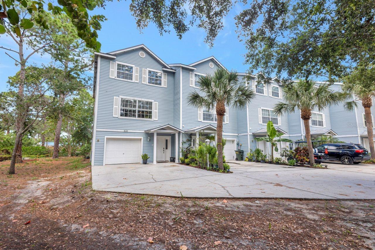 530 Ryans Woods Ln., Palm Harbor, FL 34683