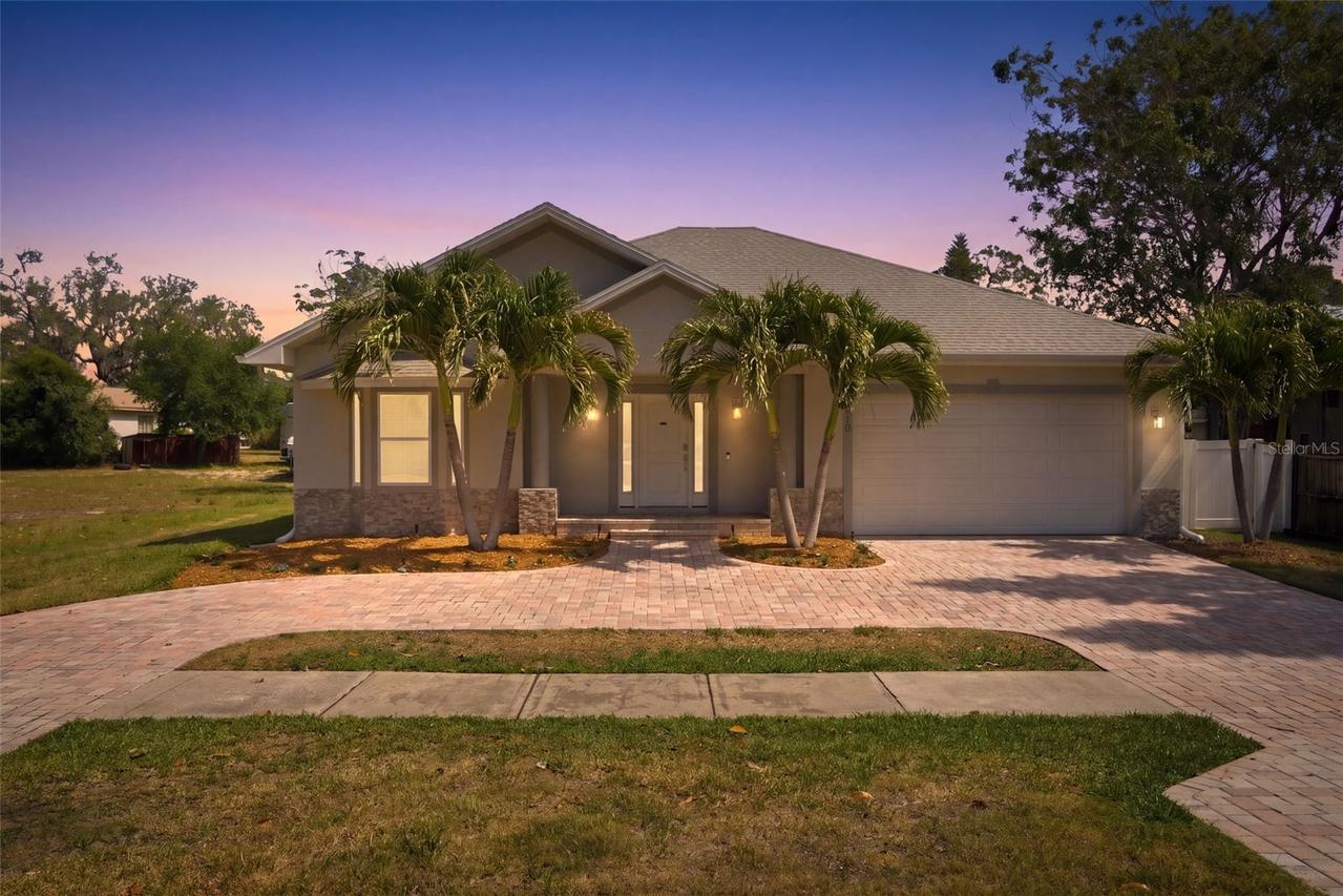 1016 Gulf Rd., Tarpon Springs, FL 34689