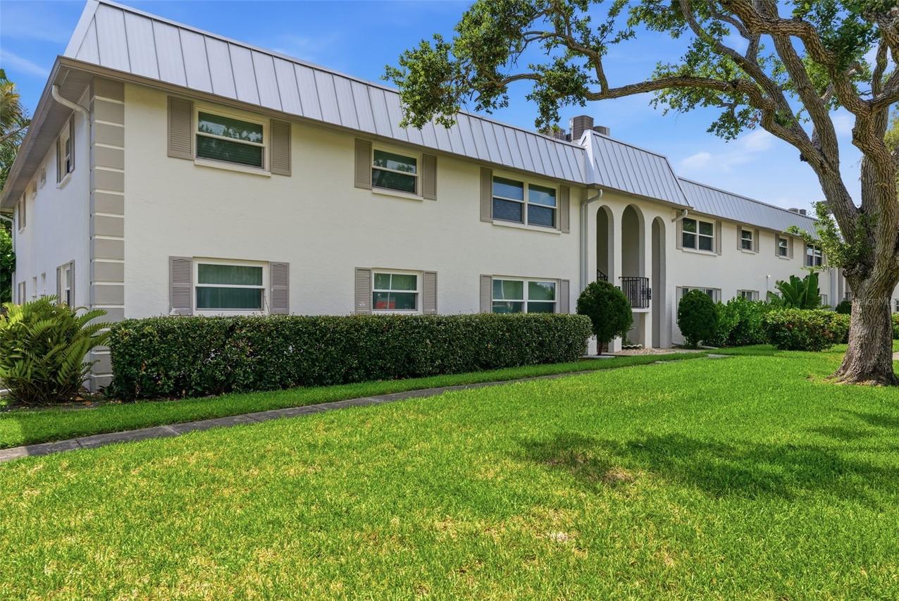 5800 Hollywood Blvd. #214, Sarasota, FL 34231