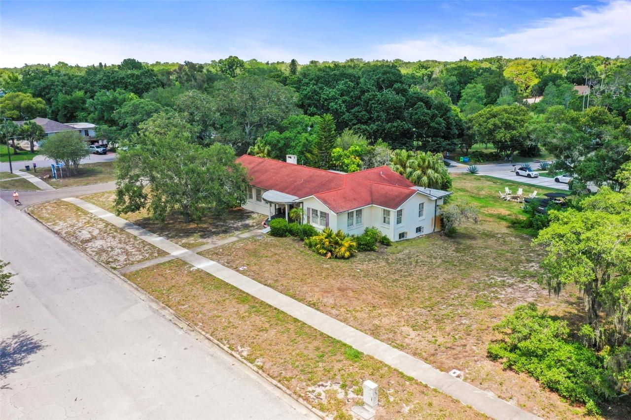 615 N Glenwood Ave., Clearwater, FL 33755