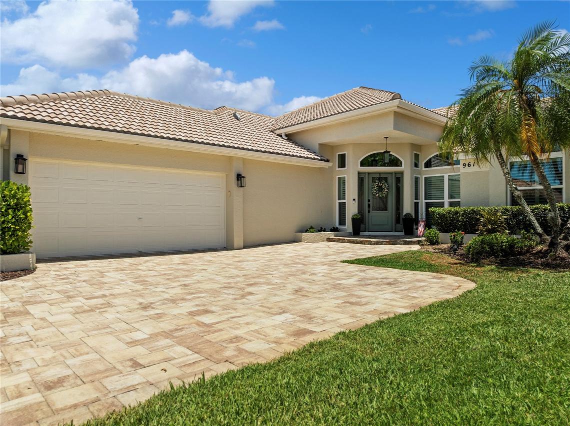 961 Live Oak Ave., St Petersburg, FL 33703