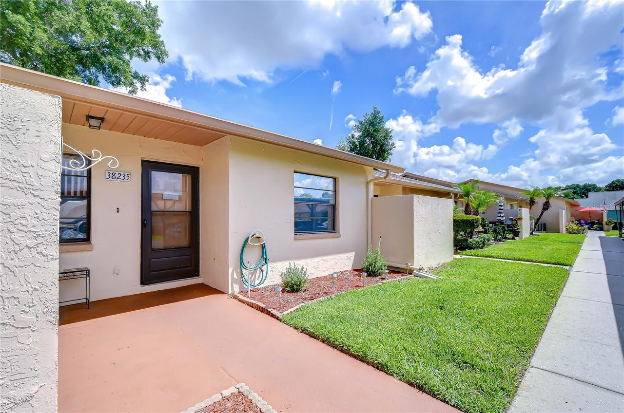 38235 Boxwood Dr., Zephyrhills, FL 33542