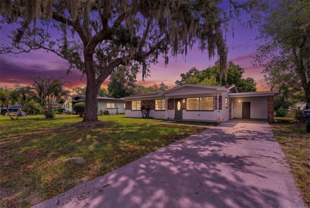7815 Pine Hill Dr., Tampa, FL 33617