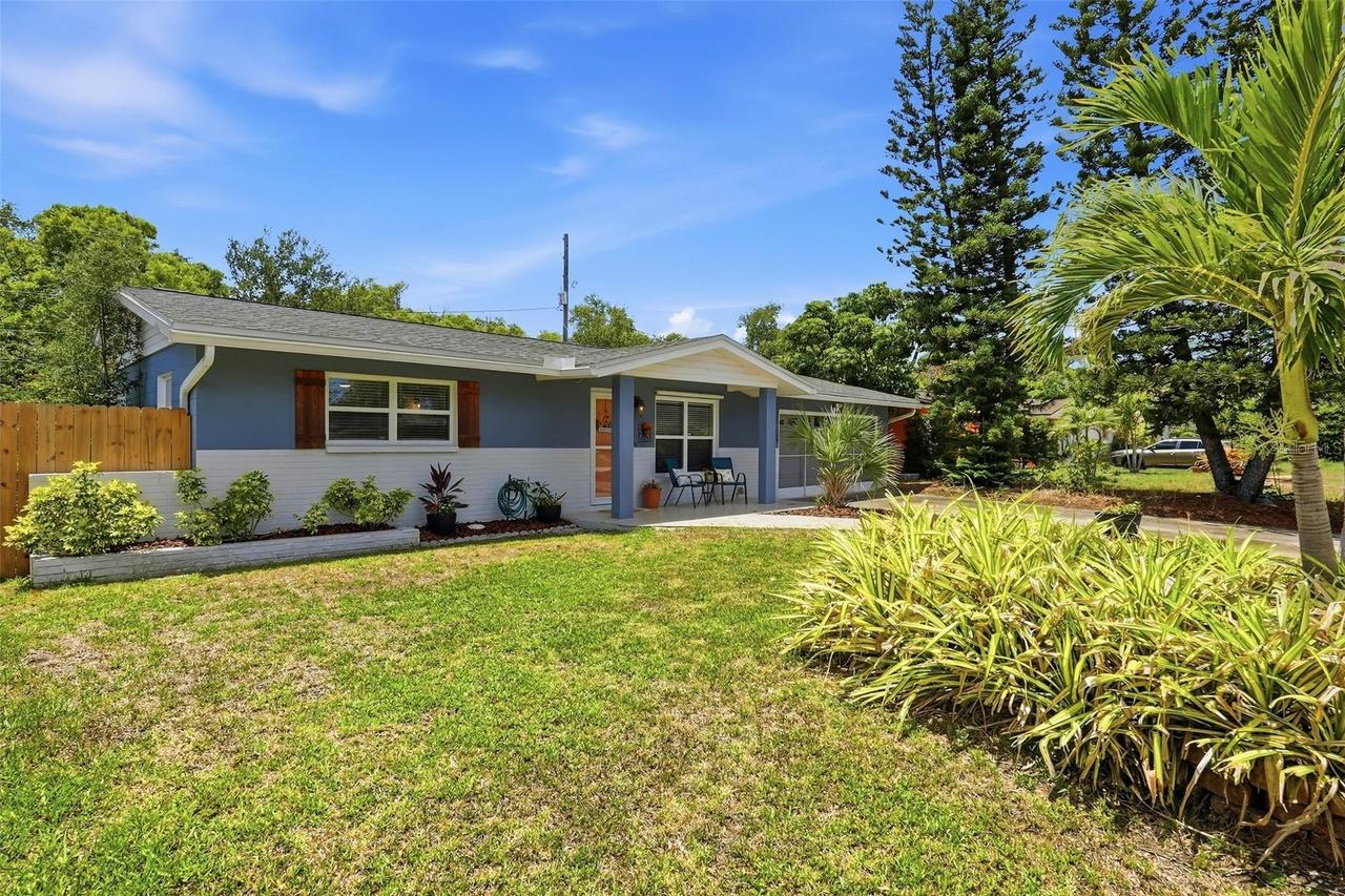 11626 75th Ave., Seminole, FL 33772