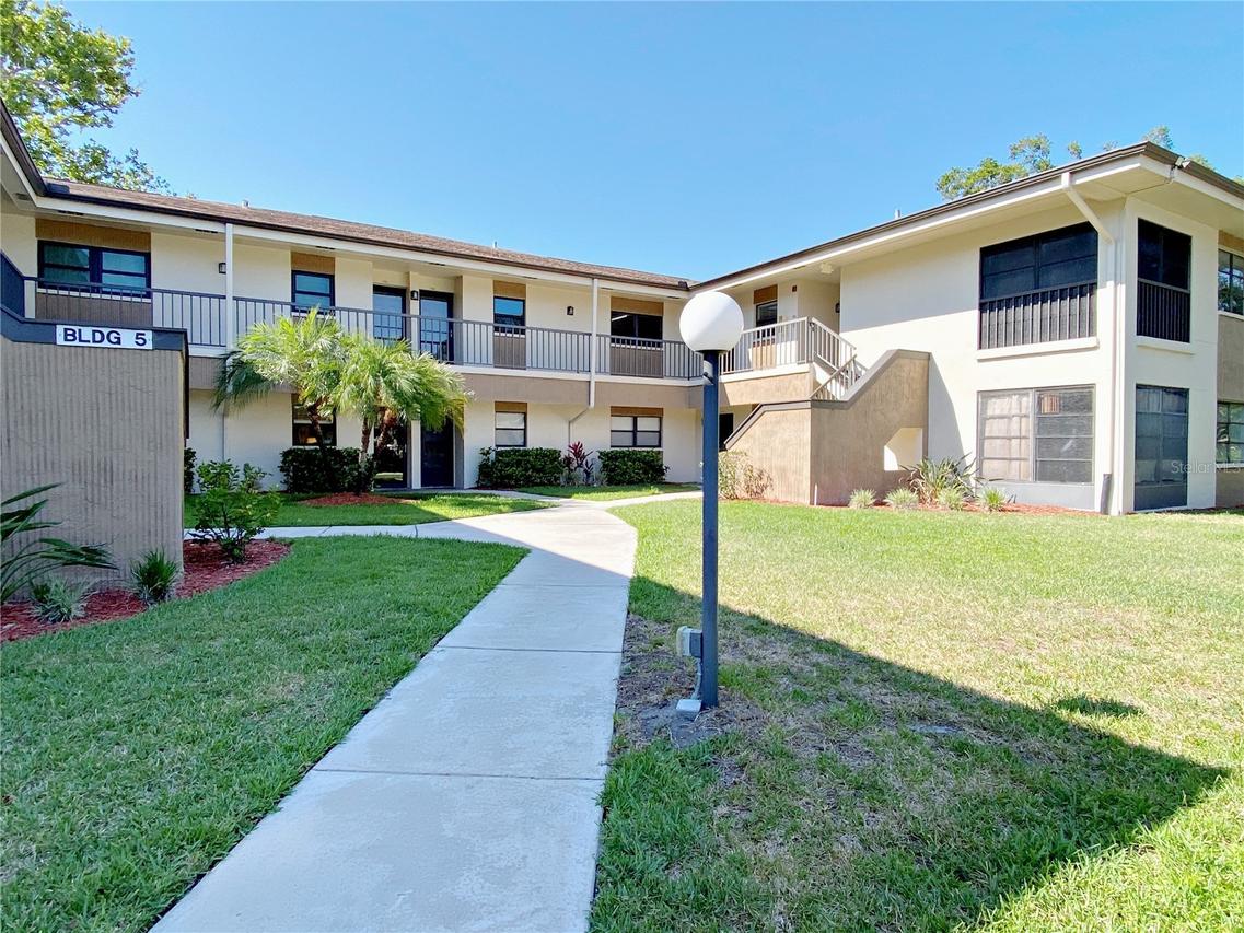 2700 Nebraska Ave. #5-105, Palm Harbor, FL 34684
