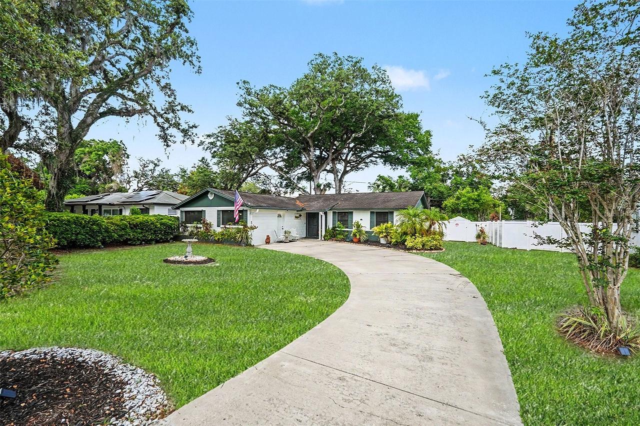 8115 N Ola Ave., Tampa, FL 33604