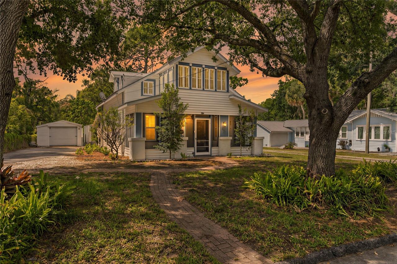 904 W Henry Ave., Tampa, FL 33604