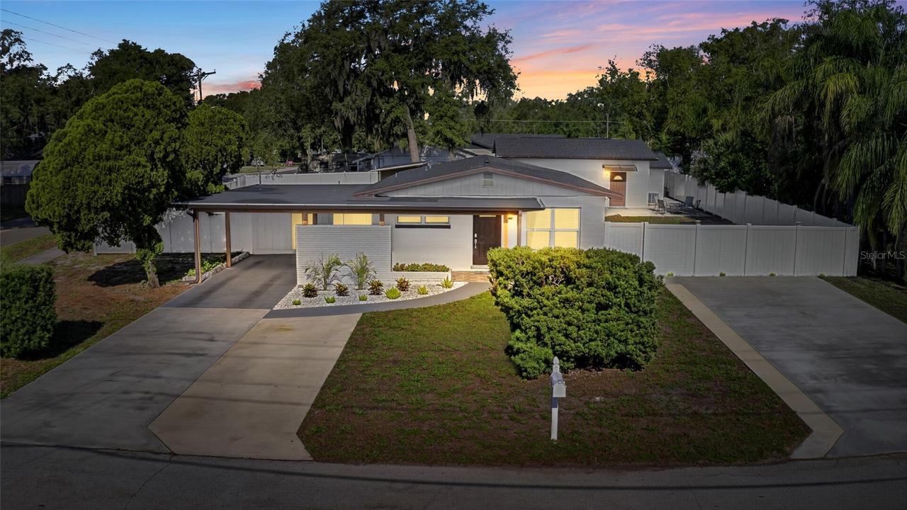 10402 N Pawnee Ave., Tampa, FL 33617