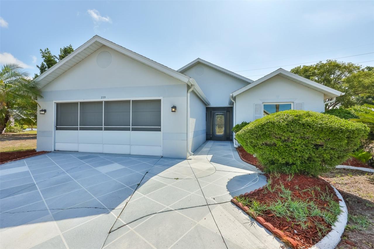 235 Linger Ln., Sun City Center, FL 33573