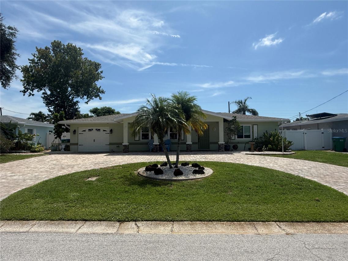 5163 60th Way, Kenneth City, FL 33709