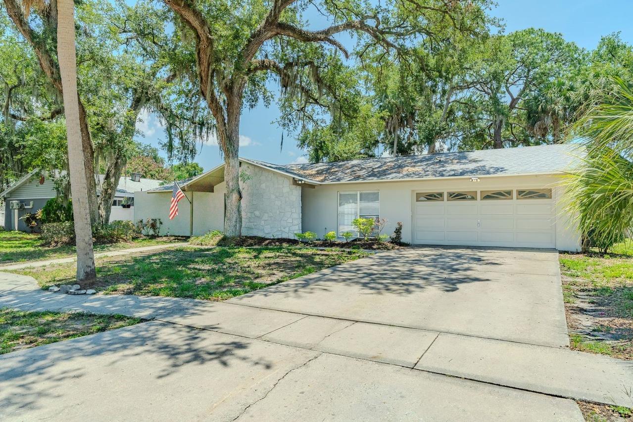 8018 W Pocahontas Ave., Tampa, FL 33615