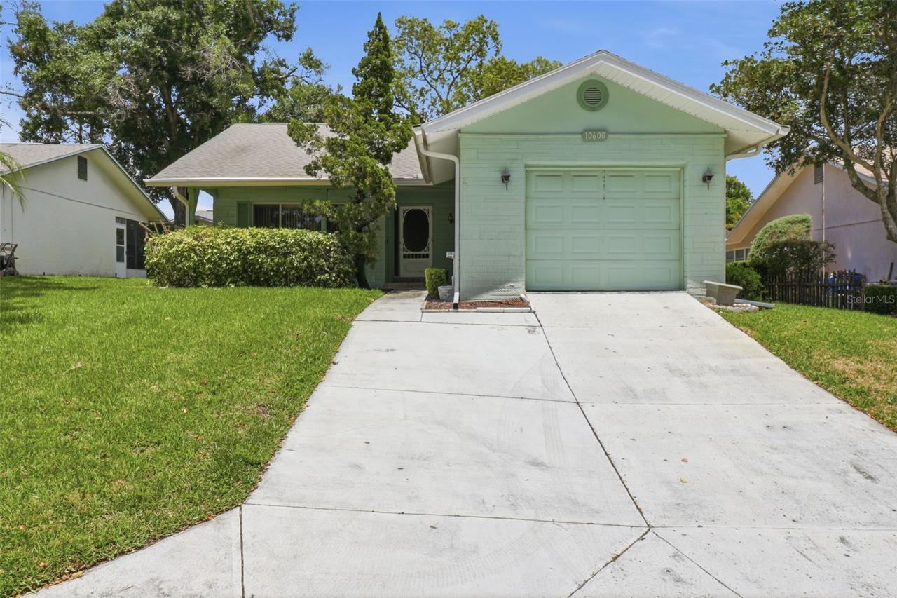 10600 Salamanca Dr., Port Richey, FL 34668
