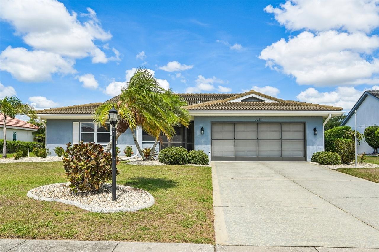 2025 New Bedford Dr., Sun City Center, FL 33573