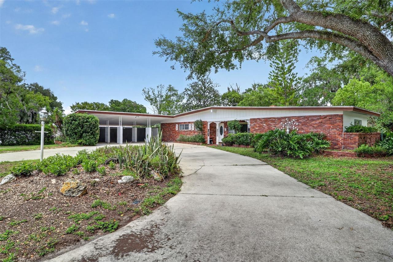 1509 W Country Club Dr., Tampa, FL 33612