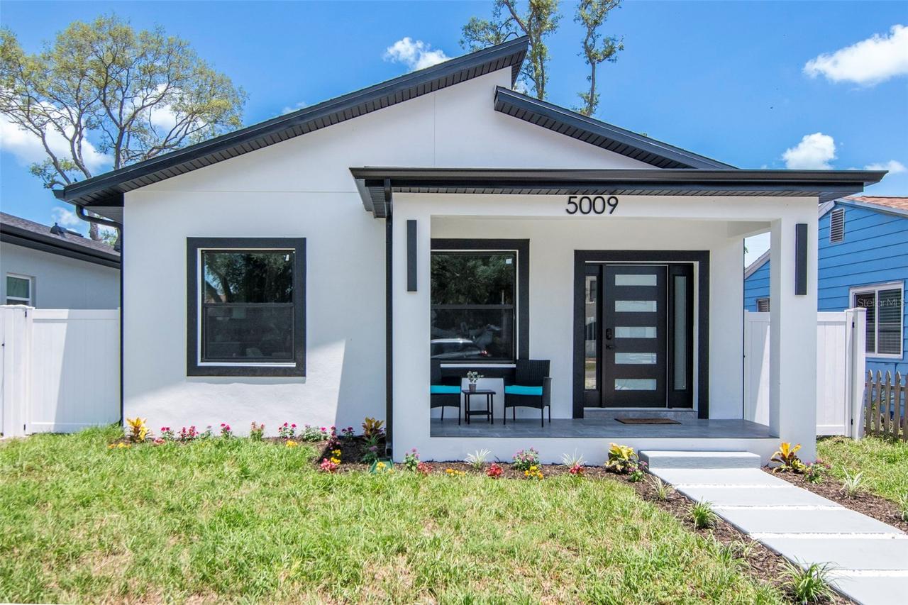 5009 9th Ave., Gulfport, FL 33707