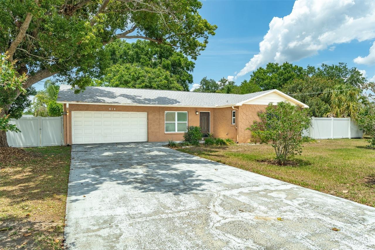 614 E Wheeler Rd., Seffner, FL 33584