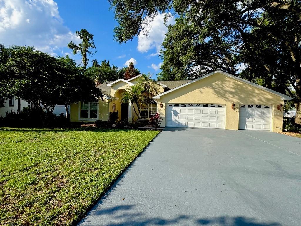 5634 Whitebark Dr., Wesley Chapel, FL 33543